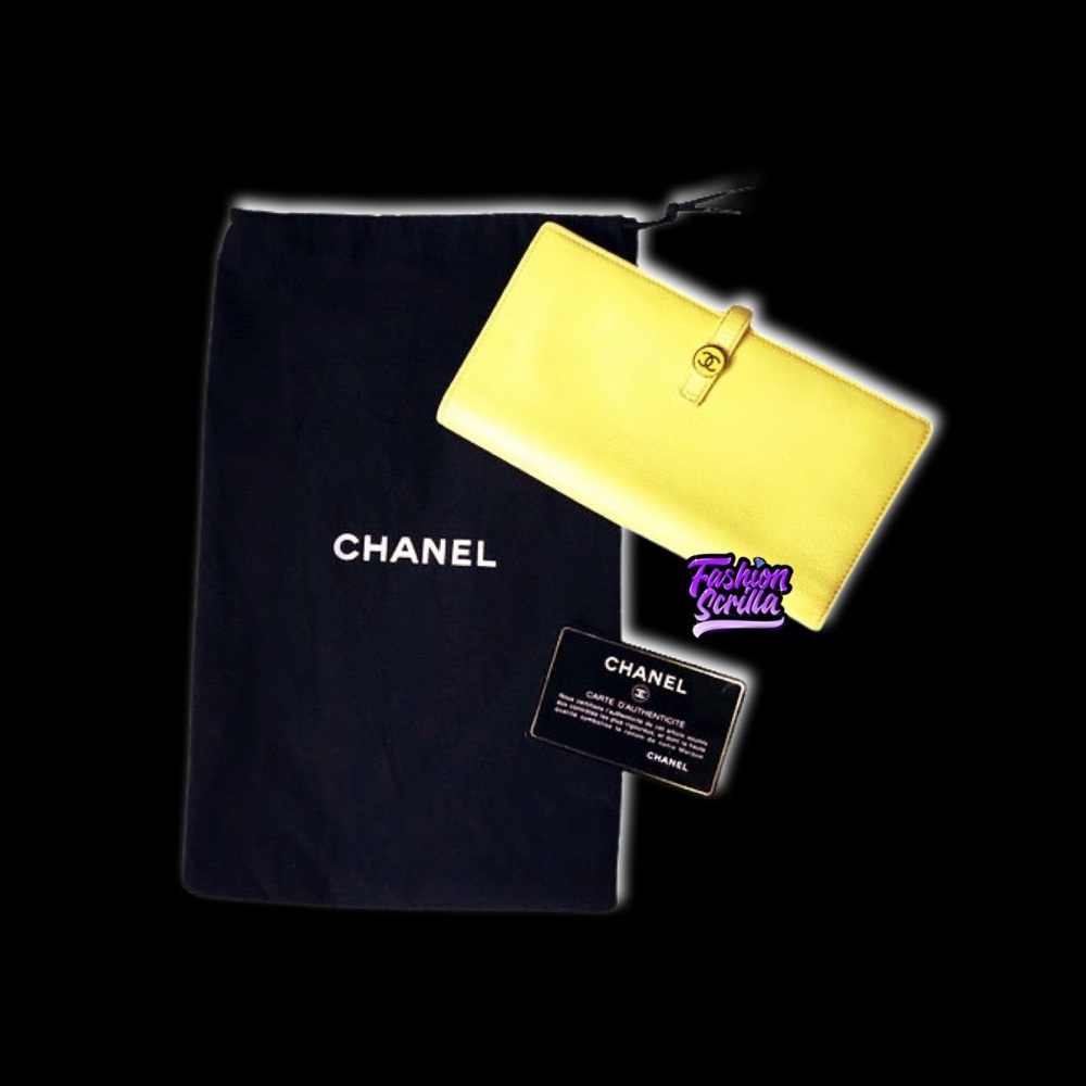 CHANEL Coco Button Snap Yellow Caviar 2004 Vintage Leather Long Wallet